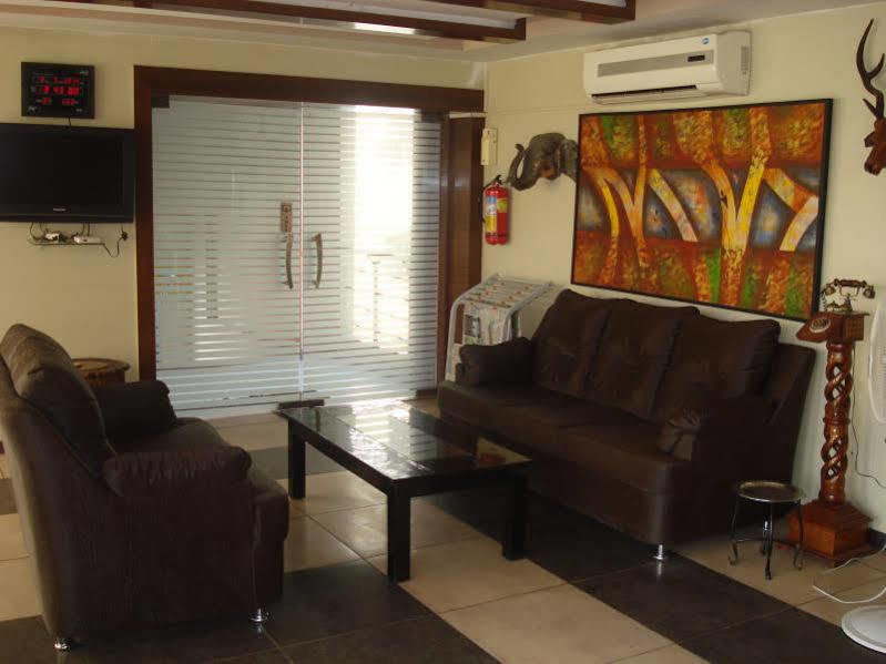 Oyo 4161 Hotel Shailly Inn Ahmadabad Zewnętrze zdjęcie