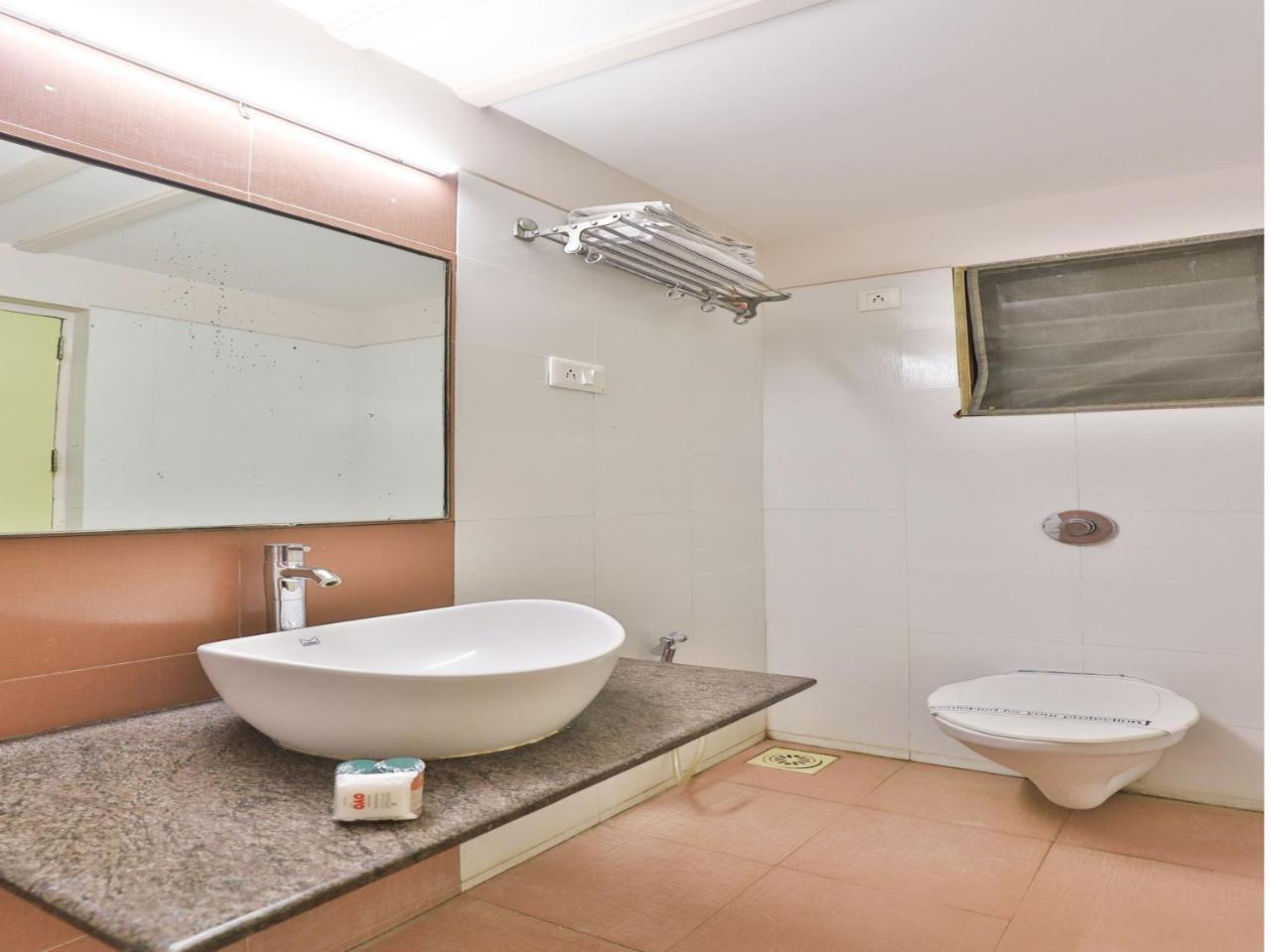 Oyo 4161 Hotel Shailly Inn Ahmadabad Zewnętrze zdjęcie